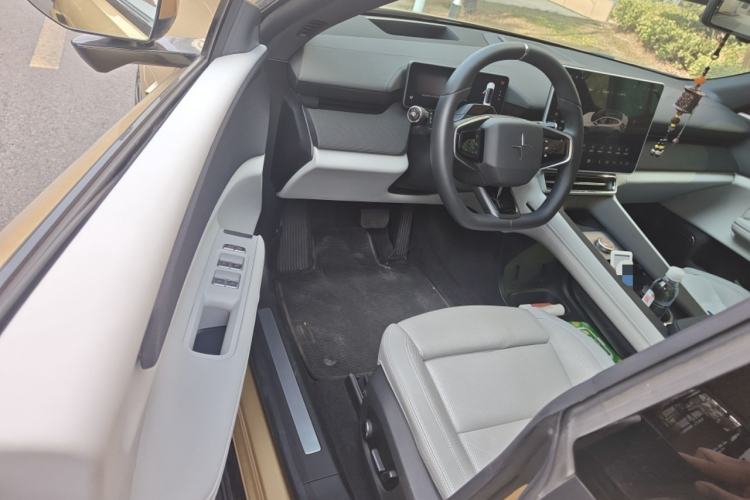 Used Polestar 4 2024 Single-Motor Standard Range PLUS Dual-Star Connectivity Edition