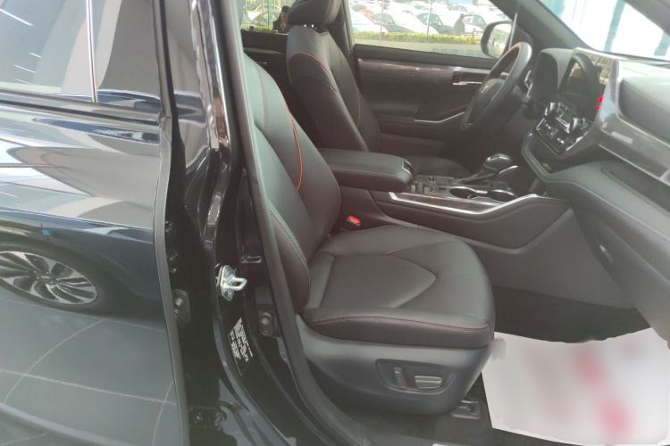 Used Toyota Crown Land Cruiser 2024 2.5L HEV Four-Wheel Drive Premium Edition
