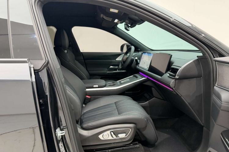 Used XPeng G9 2025 680 Ultra-Long Range All-Wheel Drive Max