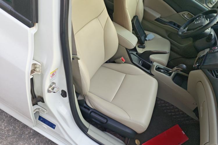 Used Honda Civic 2016 1.8L Automatic Comfort Version
