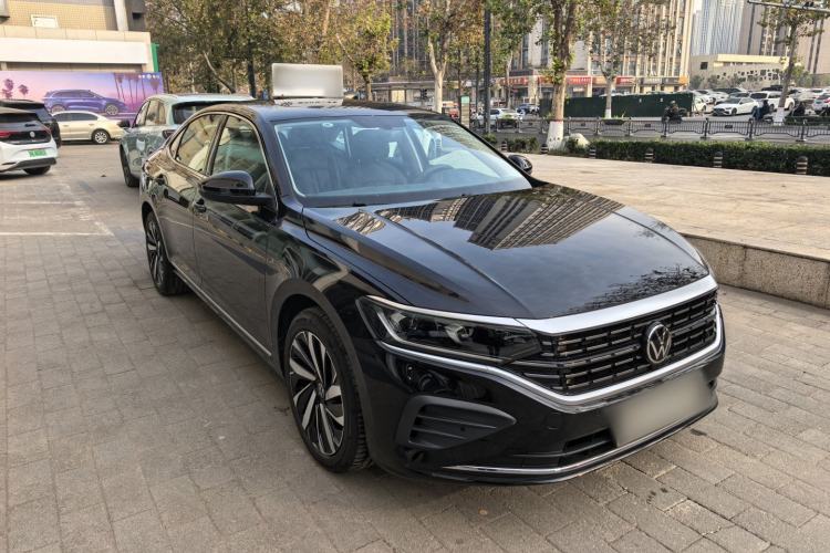 Used Volkswagen Passat 2024 380TSI Dragon Edition
