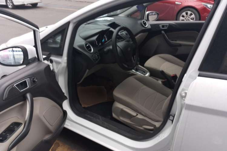 Used Ford Fiesta 2013 Sedan 1.5L Automatic Fashion Edition