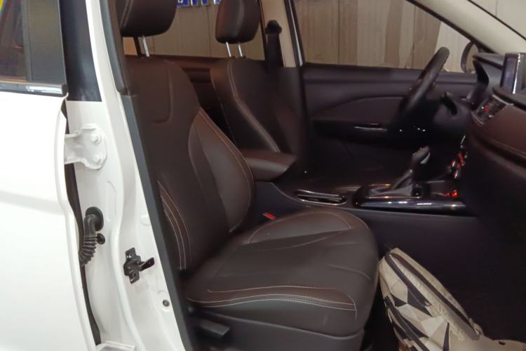 Used Dongfeng Fengon 370 2020 S370 1.5L CVT Luxury Model 5 Seats