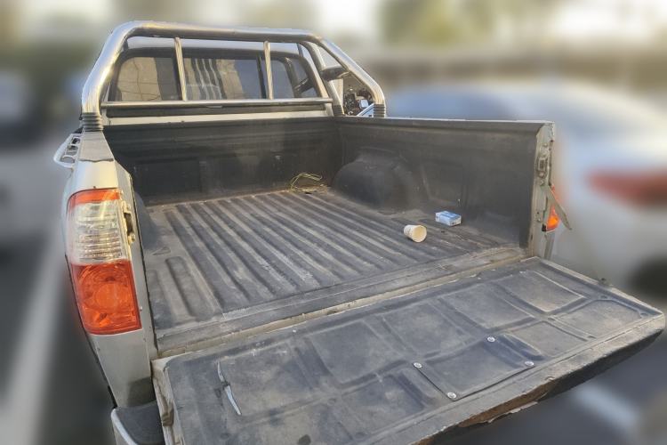 Used Zxauto Grandtiger 2020 2.5T Diesel China VI Standard Two-Wheel Drive Mid-Size
