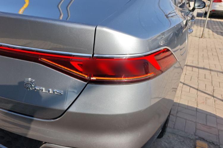 Used BYD Qin PLUS 2024 HONOR Edition DM-i 55KM Leading Model
