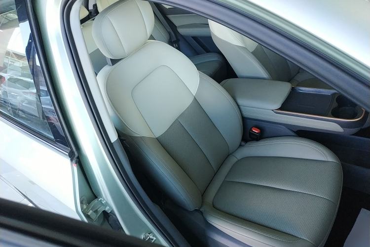 Used Bestune Yueyi 03 2025 565km Premium Edition