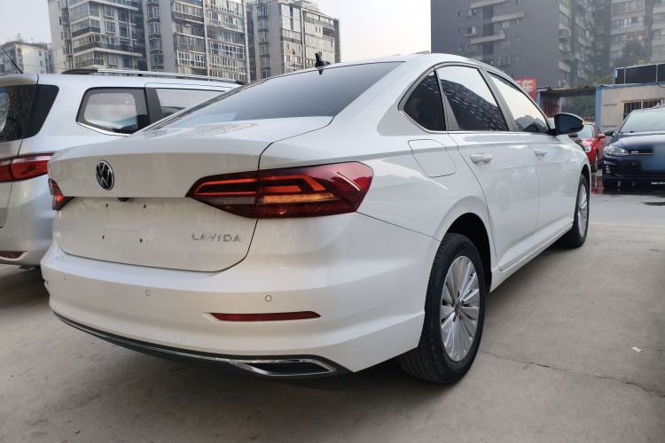 Used Volkswagen Lavida 2021 1.5L Automatic Comfort Edition
