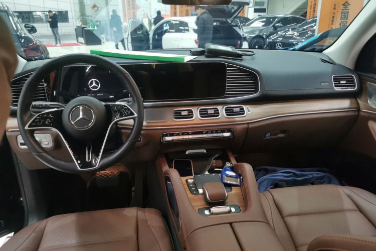 Used Mercedes-Benz GLE Coupe 2025 GLE 450 4MATIC Coupe SUV Fashion Model
