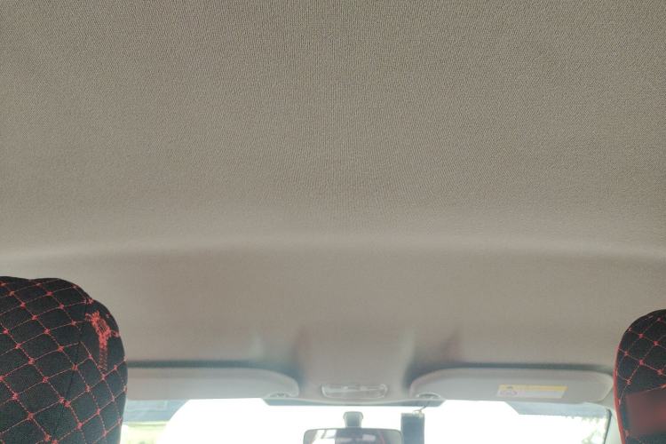 Used Citroen Elysee 2015 Zhishang Edition 1.6L Manual Fashion Model