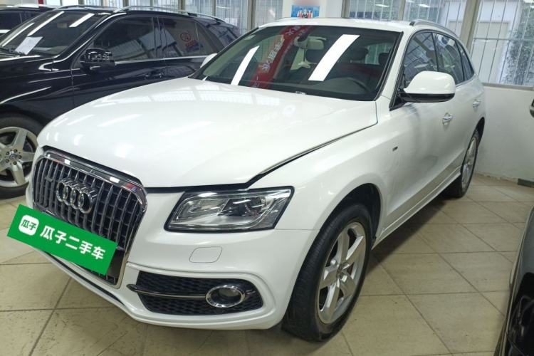 Used Audi Q5 2018 Collector's Edition 40 TFSI Ambition Model
