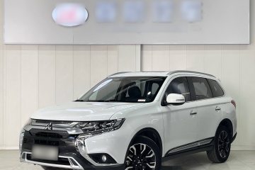 Used Mitsubishi Outlander 2019 2.4L 4x4 Zhi Xiang Edition 5 Seats China VI Standard