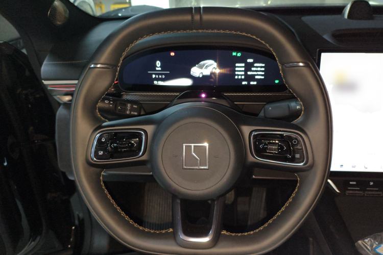 Used Zeekr 7X 2025 100 kWh Long-Range Rear-Wheel Drive with Intelligent Driving Features