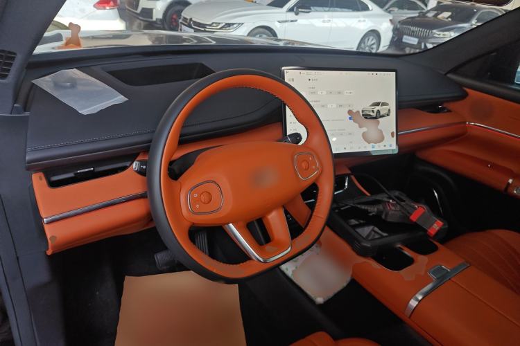 Used  Q07 2025 215 Flagship PLUS