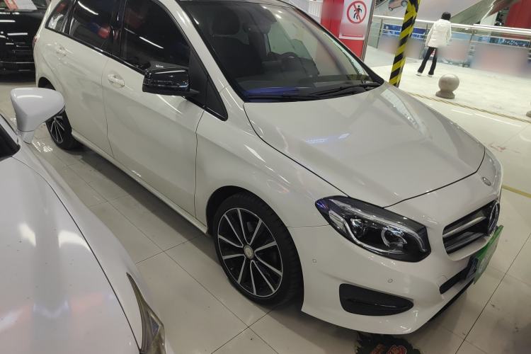 Used Mercedes-Benz B-Class 2015 B 200 Luxury Model

