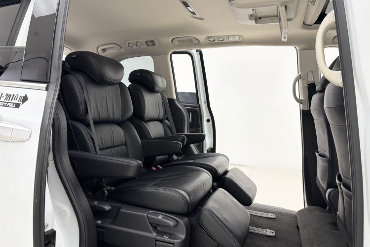 Used Honda Odyssey 2015 Revised Version 2.4L Supreme Edition
