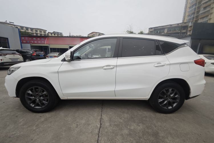 Used BYD Song 2020 Classic Edition 1.5T Manual Luxury Model