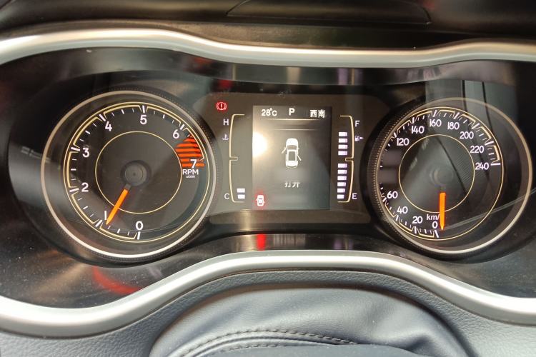 Used  Cherokee 2016 2.4L Leading Edition