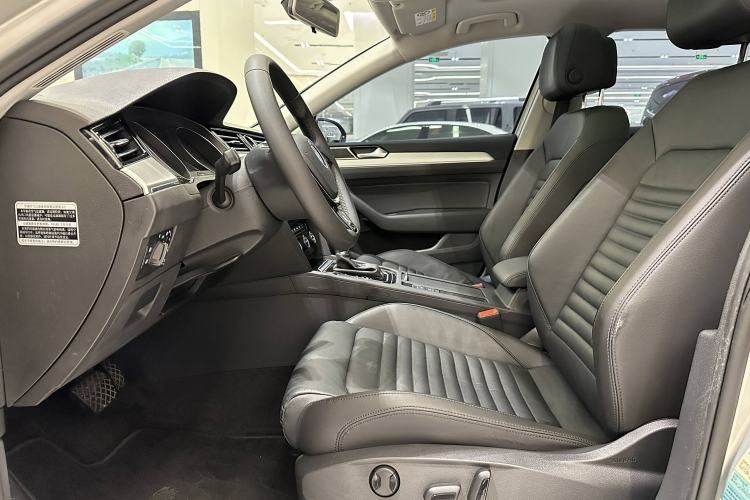 Used Volkswagen Magotan 2017 330TSI DSG Leading Model