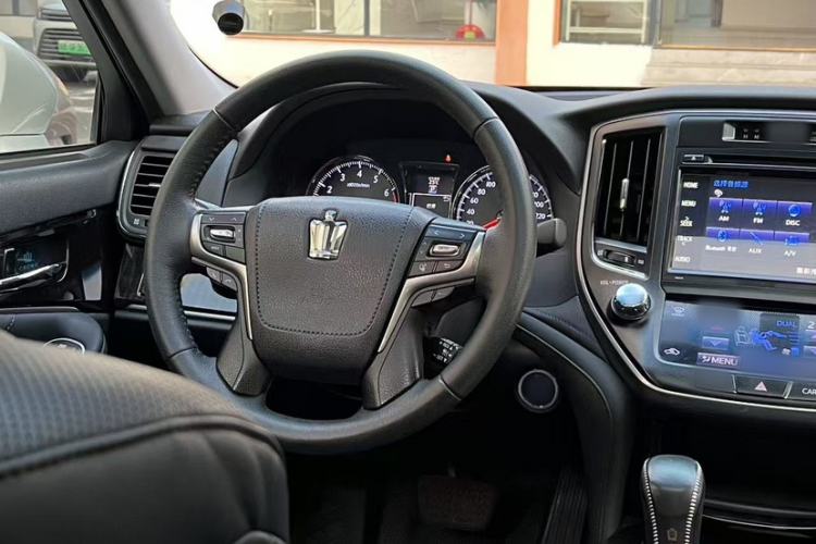 Used Toyota Crown 2015 2.0T Fashion Edition
