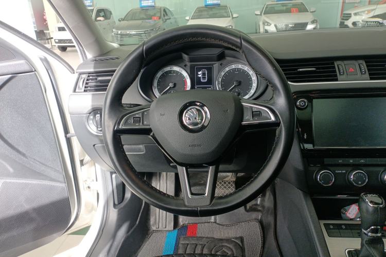 Used Skoda Octavia 2018 TSI230 DSG Luxury Edition
