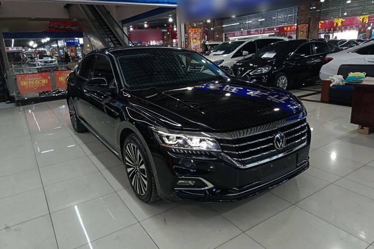 Used Volkswagen Passat 2020 Revised Version 330TSI Luxury Edition China VI Standard
