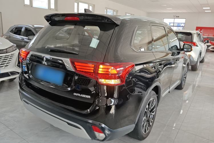 Used Mitsubishi Outlander 2020 2.0L Two-Wheel Drive Enjoyment Version 5 Seats