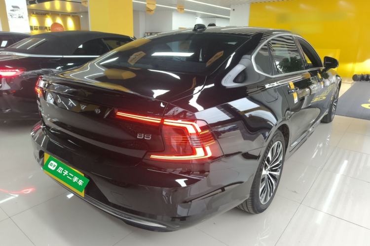Used Volvo S90 2025 B5 Zhiyi Luxury Edition
