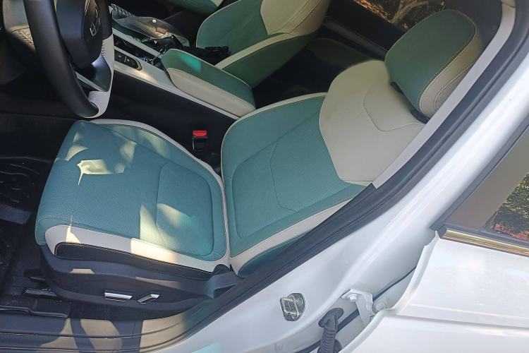 Used Geely Auto Emgrand L HiP 2022 1.5TD-DHT Pro 100KM Super Rui
