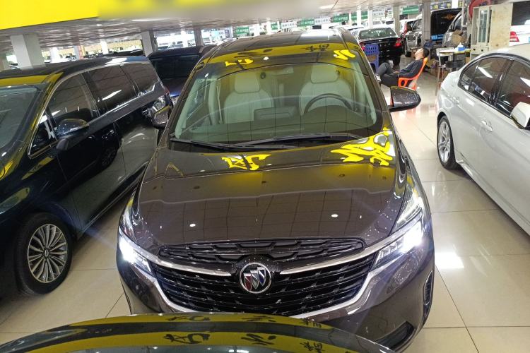 Used Buick GL8 2021 Land Cruiser Executive Class 652T Luxury Model
