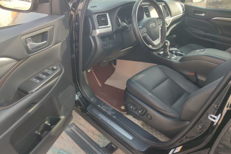 Used Toyota Highlander 2021 2.0T Four-Wheel Drive Prestige Version 7 Seats