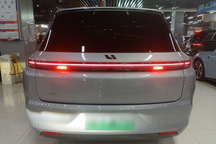 Used Li Auto L8 2023 Pro Model
