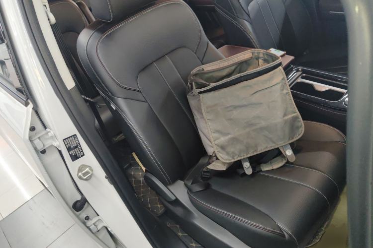 Used GAC Trumpchi M6 2023 PRO 270T DCT Luxury Edition
