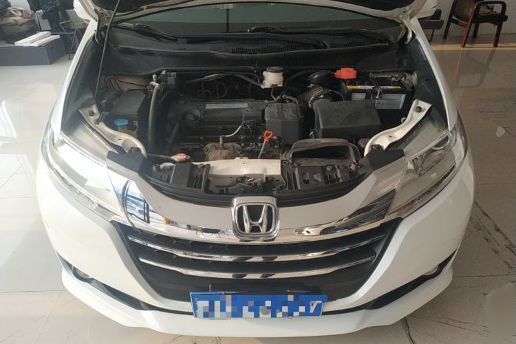 Used Honda Odyssey 2015 Revised 2.4L Luxury Edition
