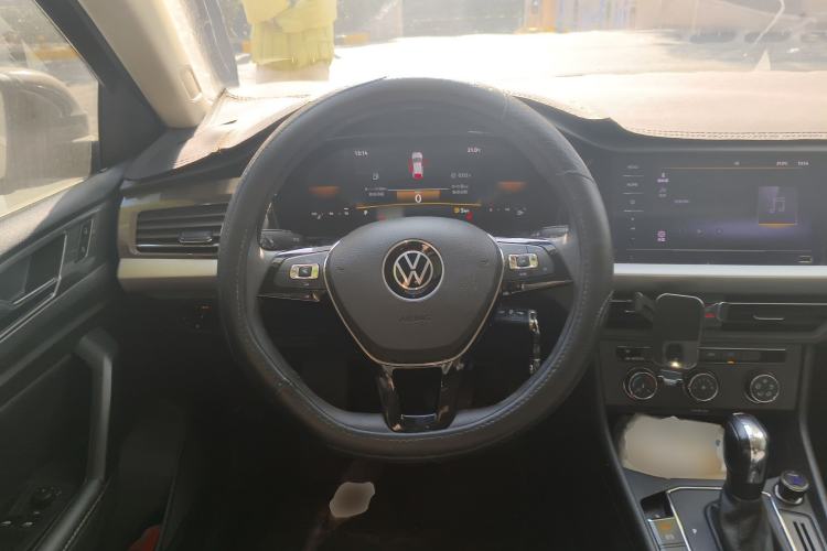 Used Volkswagen Lavida 2021 1.5L Automatic Comfort Edition
