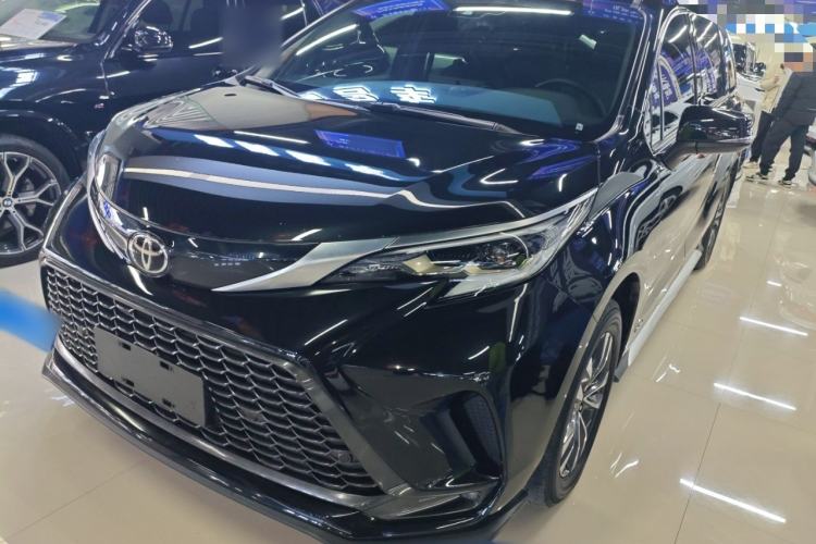Used Toyota Granvia 2024 2.5L Hybrid Luxury Edition
