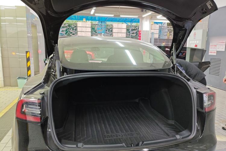 Used Tesla Model 3 2022 Rear-Wheel-Drive Version
