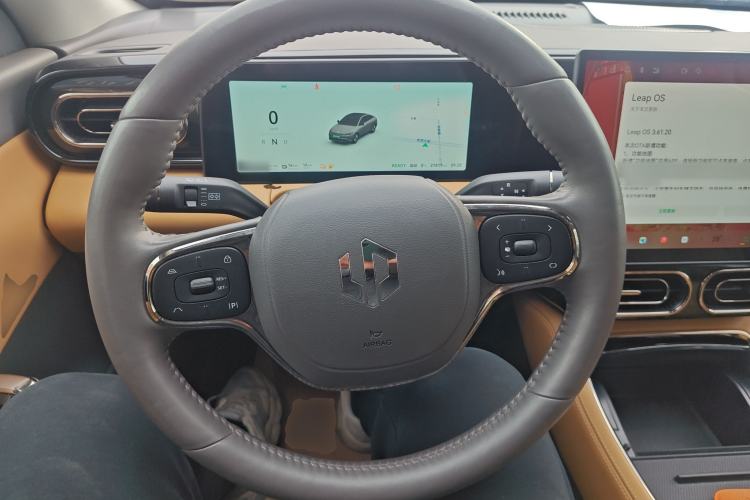 Used Leapmotor C01 2024 Range-Extended 316 Deluxe Edition
