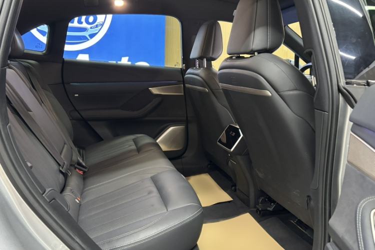 Used ONVO L60 2024 60 kWh All-Wheel Drive
