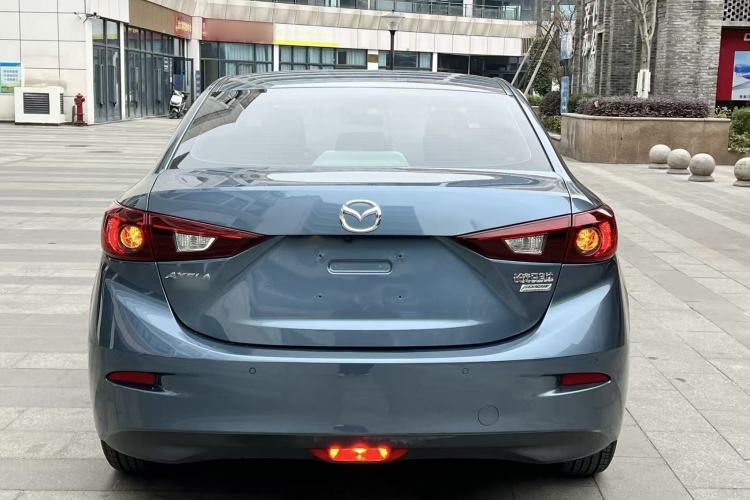 Used Mazda Mazda 3 Axela 2014 Sedan 1.5L Automatic Luxury Model
