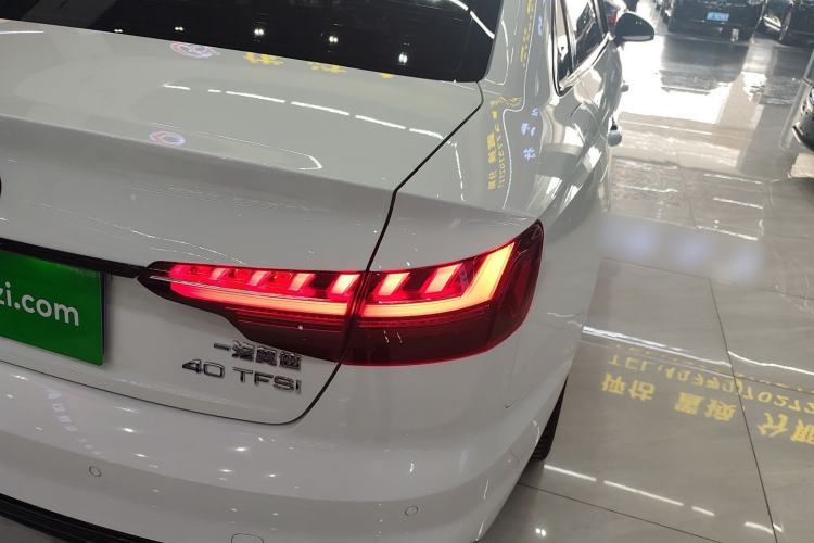 Used Audi A4L 2022 40 TFSI Luxury Dynamic Model
