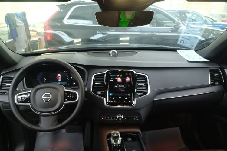 Used Volvo XC90 2023 B6 Zhiya Luxury 7-Seater
