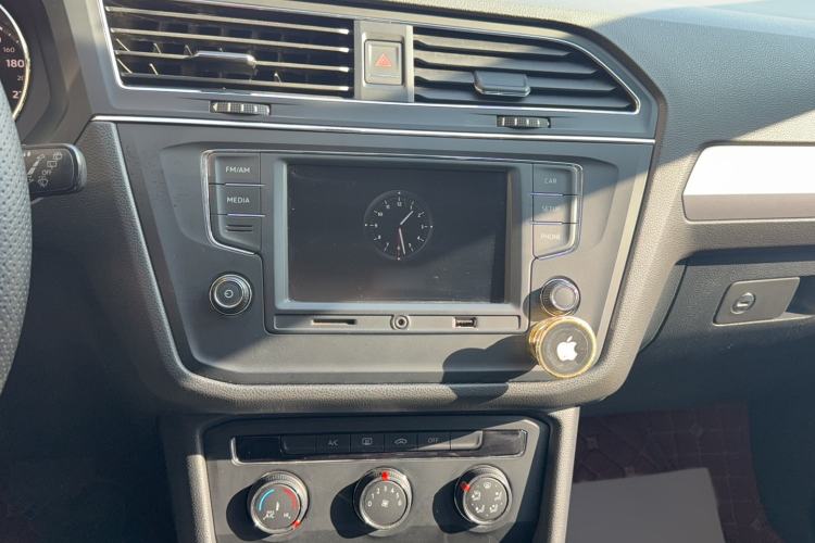 Used Volkswagen Tiguan L 2017 330TSI Automatic Two-Wheel Drive Luxury Edition
