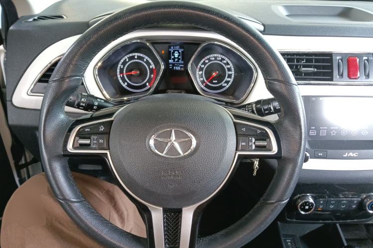 Used  Refine S2 2015 1.5L CVT Luxury Smart Version