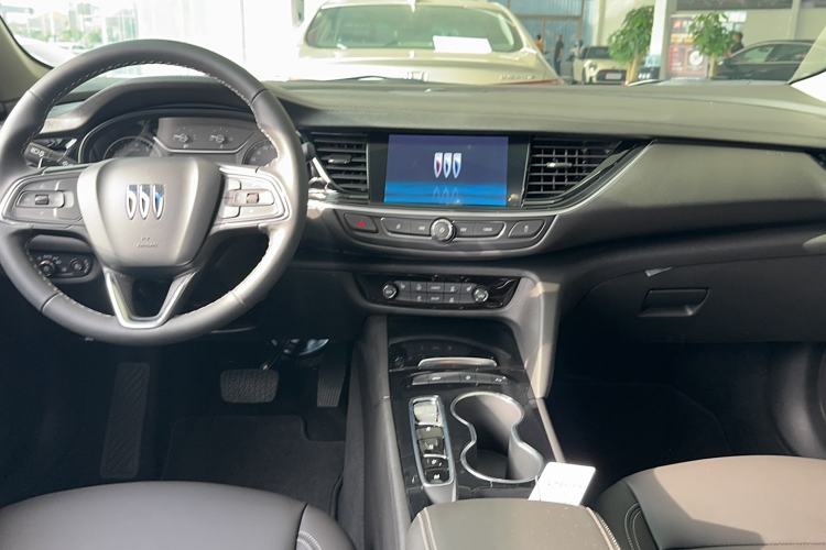 Used Buick Regal 2024 Revised 25T Ultra-Comfort Edition
