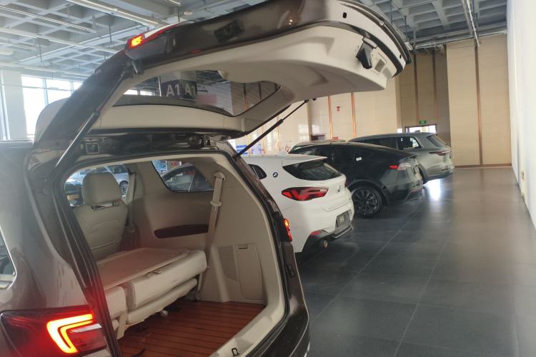 Used Buick GL8 2021 Land Cruiser Executive Class 652T Comfort Model
