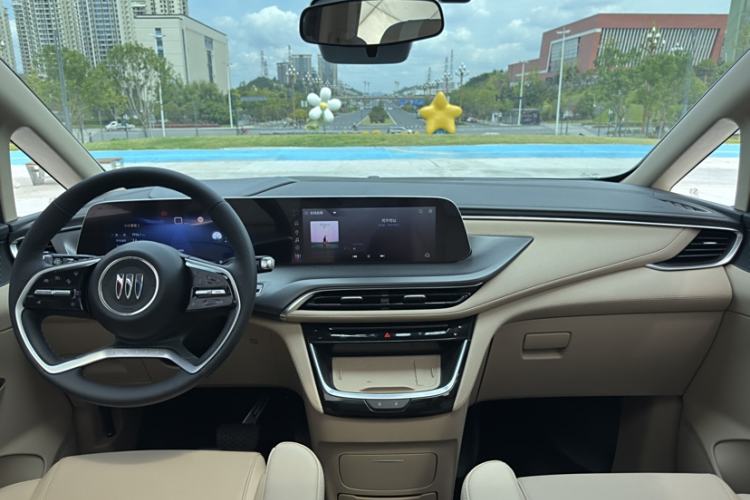 Used Buick GL8 New Energy 2025 Lu Shang Luxury Edition 7-Seater