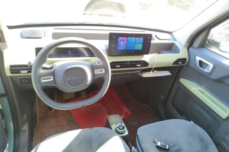 Used Geely Galaxy Panda 2024 Panda Mini 200km Endurance Bear
