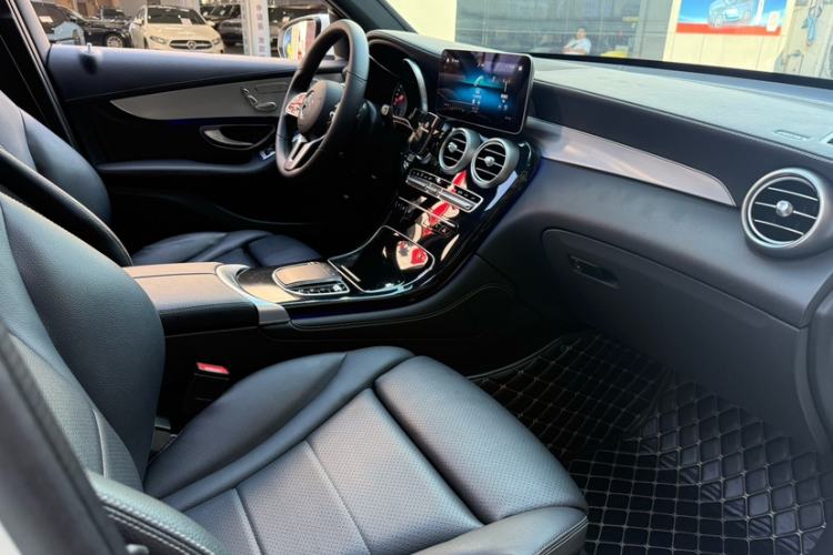 Used Mercedes-Benz GLC 2020 GLC 260 L 4MATIC Dynamic Model