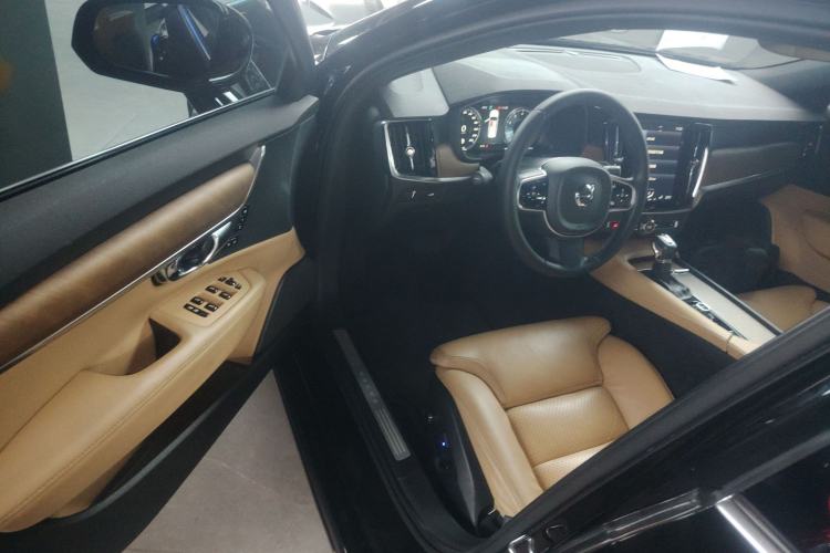 Used Volvo S90 2016 T6 AWD Zhiya Edition