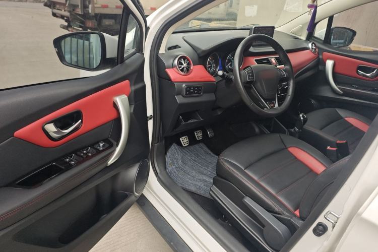 Used Haval H1 2015 1.5L Manual Luxury Model